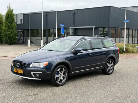 Volvo XC70 2.0 D4 FWD Nordic+ Schuifdak Leder Navi Trekhaak