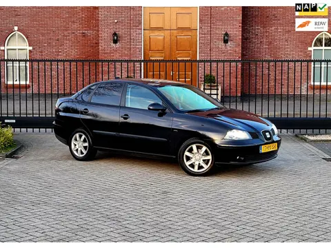 Seat Cordoba 1.4-16V Stylance / Airco / Cruise control / Dealer onderhouden / Sfeerverlichting
