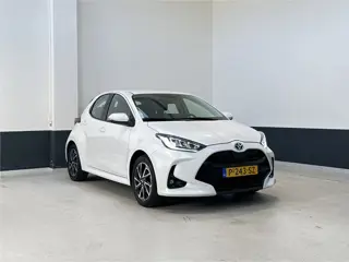 Toyota Yaris 1.5 Hybrid Dynamic | Apple Carplay/ Android auto | Navigatie | Camera | NL | 1 Eig |