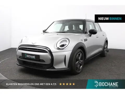 Mini Cooper 1.5 Classic | Navigatie | Climate Control | PDC |