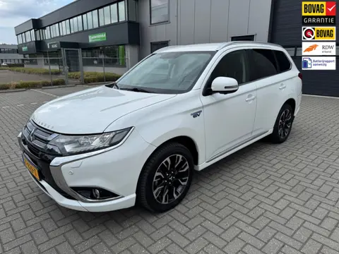 Mitsubishi Outlander 2.0 PHEV instyle