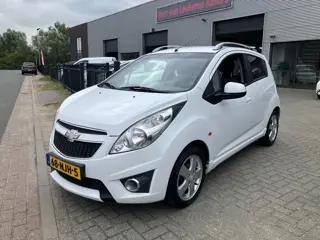 Chevrolet Spark 1.2 16V LT LUXE SPORTIEVE UITVOERING!!