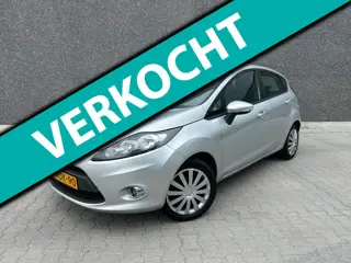 Ford Fiesta 1.25 Titanium | NIEUWE DISTRIBUTIE | AIRCO | AUX/USB | BLUETOOTH | CC | PDC | APK T/M 23