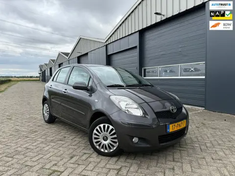 Toyota Yaris 1.3 VVTi Aspiration Parksensoren/DealerOH/6Bak