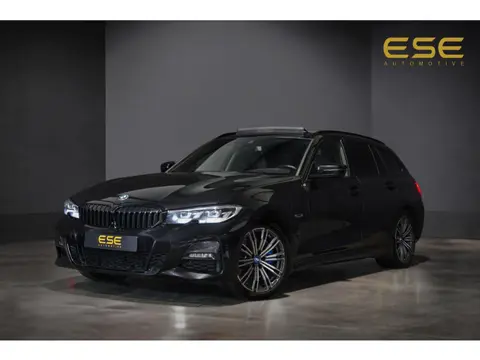 BMW 3-serie Touring 330e M-Sport | Pano | Trekhaak | 360 camera