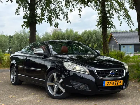 Volvo C70 2.5 T5 - R design - Dynaudio - TREKHAAK -