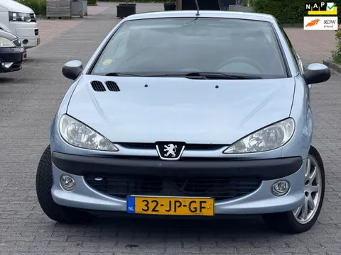 Peugeot 206 CC 1.6-16V Cabriolet | APK 10-08-2027 | Elektrische ramen | LM Velgen | Cabrio hardtop |