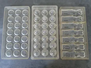 Vintage polycarbonate chocolate mould - set of 3 - bunnies - bonbons