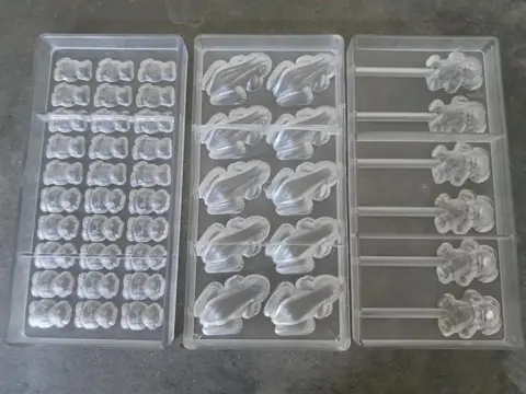 Vintage polycarbonate chocolate mould - set of 3 - bears - frogs