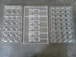 Vintage polycarbonate chocolate mould - set of 3 - bears - leaves