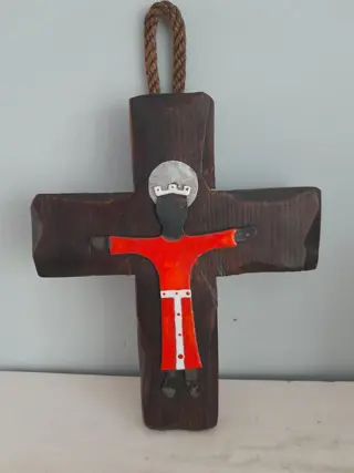 Houten kruis crucifix - geëmailleerde Jezus