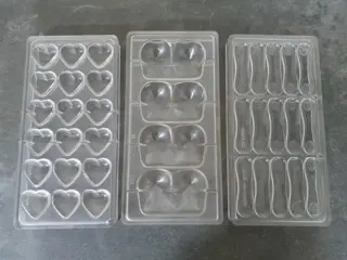 Vintage polycarbonate chocolate mould - set of 3 - hearts