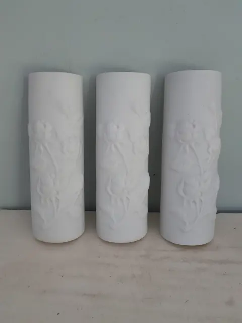 Vintage radiator vaas - muurvaas - set van 3 - keramiek - bloemmotief