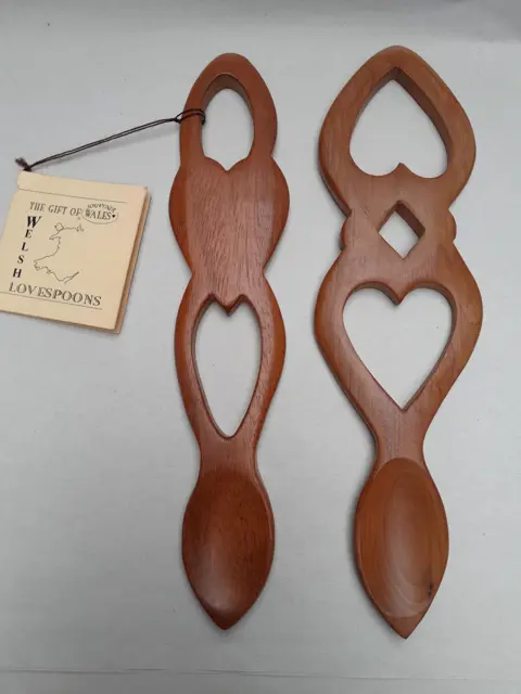 Welsh wooden lovespoon - David Court - set of 2