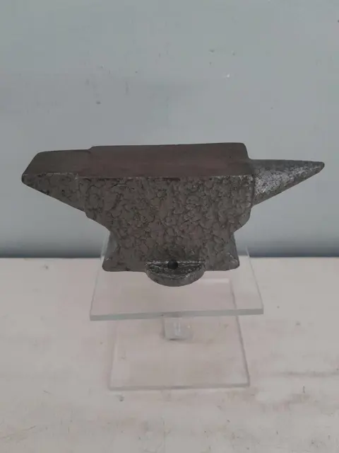 Vintage juweliers aambeeld - miniatuur - horlogemaker gereedschap