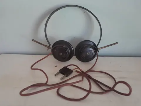 Vintage bakelite radio headset - Omega - 2000 ohm