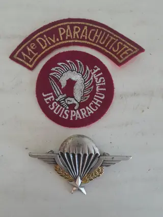 Vintage French paratrooper patches and wing - set of 3