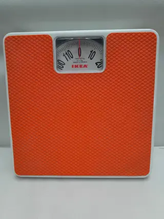 Vintage Ikea Kilan personenweegschaal - mechanische weegschaal - oranje