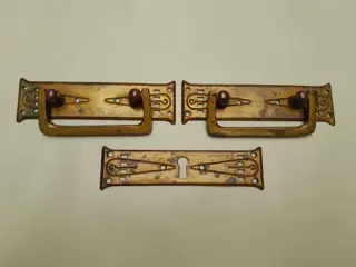 Art deco messing ladehendel en slotplaat - set van 3