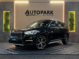 BMW X1 SDrive20i High Executive M-Sport NAP/LED/HuD/SFEERVERLICHTING/CAM/AUTOMAAT