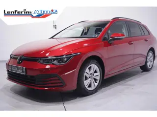 Volkswagen Golf 1.5 eTSI Life Navi Apple Carplay wegklapbare-Trekhaak Achteruitrijcamera private gla