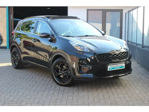 Kia Sportage 1.6 T-GDI Black Edition Full Option|All Season|Trekhaak|Panoramadak|Camera