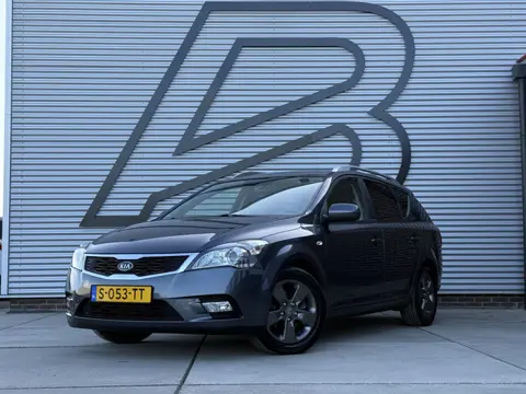 Kia cee'd 1.4 CVVT Seven 2e Eigenaar|Navi|Airco|LM Velgen|Bluetooth|Elektr. Ramen|APK tot 04-2027