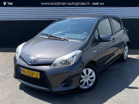 Toyota Yaris 1.5 Full Hybrid Aspiration Automaat, Nieuw geleverd en dealeronderhouden, Achteruitrijc