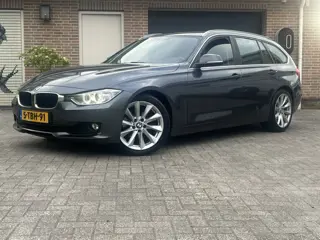 BMW 3-serie Touring 320i High Executive vol.dealer onderhouden