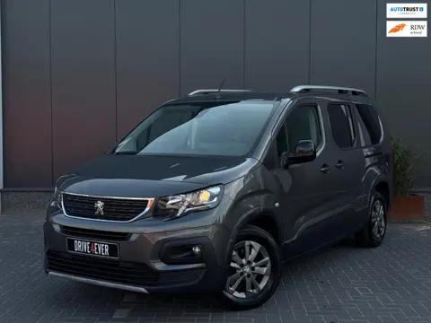 Peugeot Rifter 1.2 130pk Allure AUTOMAAT|NAVI|CAMERA|LED|TREKHAAK|SPORTVELGEN