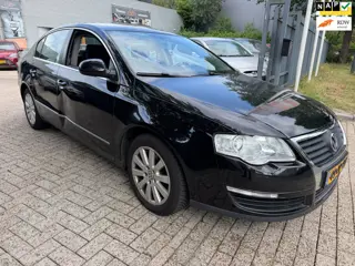 Volkswagen Passat 2.0 FSI Comfortline 274.000 km rijd perfect, navi, cruise, elec pakket, trekhaak, 