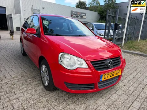Volkswagen Polo 1.2 Optive 5 deurs, airco, navi,elec pakket, nwe apk !! rijd perfect, grote beurt ge