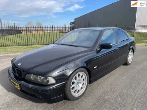 BMW 5-serie 530i Special Executive|Bj 2001|Airco|Cruise|Leer|17” lm|