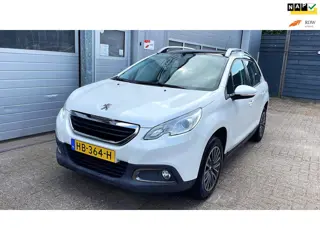 Peugeot 2008 1.2 PureTech Active-Navi-Panorama-Airco-Cruise