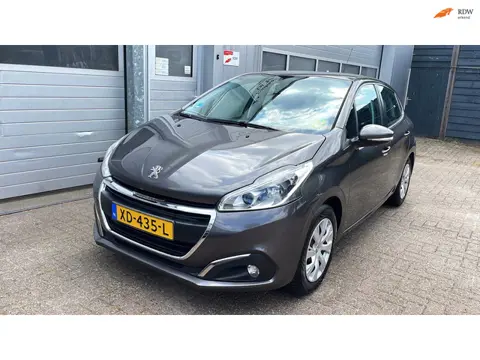 Peugeot 208 1.2 VTi Allure 5DR 2018-Navi-Clima-Cruise-APK