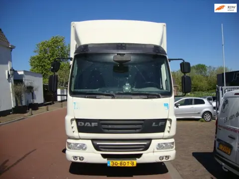 DAF FA LF45 meubelbakmet laadklep