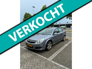 Opel Vectra 1.8-16V Cosmo RIJDSUPER!/AIRCO/PDC V+A/LMVELGEN
