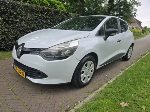 Renault Clio 1.5 dCi Authentique (bj 2015)