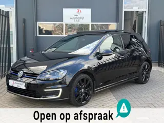 Volkswagen Golf 1.4 TSI GTE PANO NAVI CRUISE !