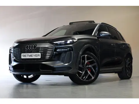 Audi Q6 e-tron S edition performance 100 kWh |Pano |Elektr. Trekhaak |360° |Memory |Sfeer |ACC