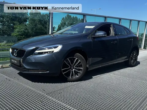Volvo V40 1.5 T2 Polar+ Automaat, Verwarmde stoelen voor, Climate control, Cruise control, Full led,