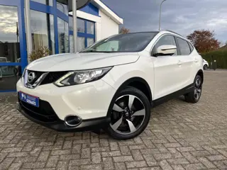 Nissan Qashqai 1.2 Business Edition | Afn. trekhaak, Panorama dak, 360° en parkeersensoren V+A,  Nav