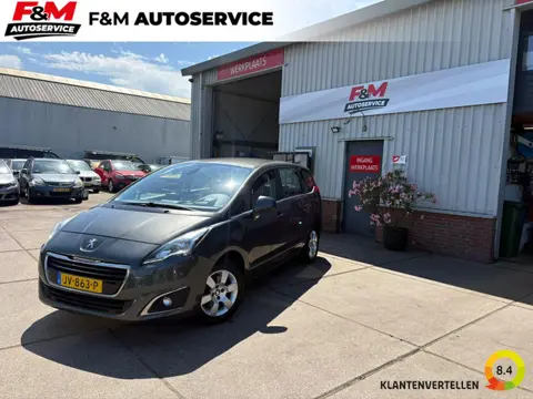 Peugeot 5008 1.2 PureTech Active 5p. Clima, cruise, pdc, camera, trekhaak, HUD, stoelverwarming