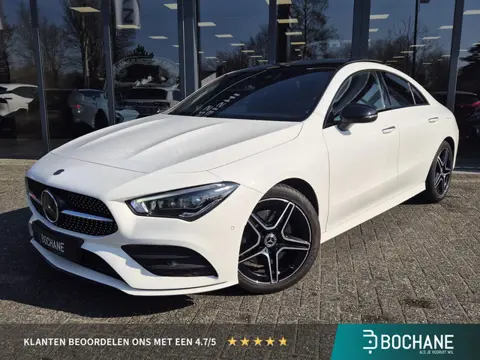 Mercedes-Benz CLA-klasse 200 AMG Line | Pano | Multibeam | ACC | Burmester |