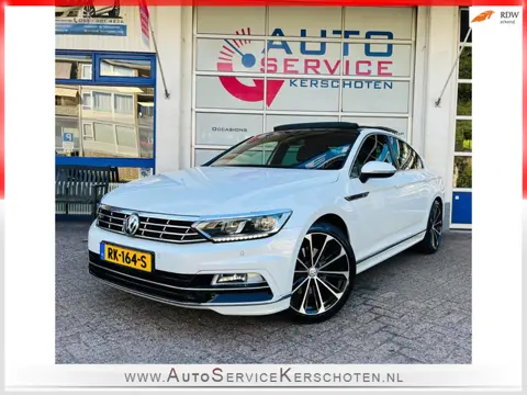 Volkswagen Passat 1.6 TDI Highline Business R ***VIRTUAL, NL AUTO, NAP, PANO, FULL OPTION***