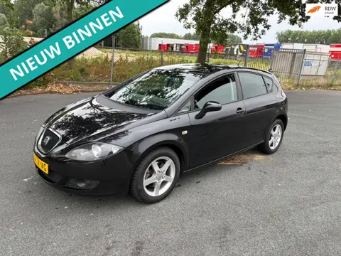 Seat Leon 1.6 Sportstyle LEUKE AUTO RIJDT EN SCHAKELT GOED