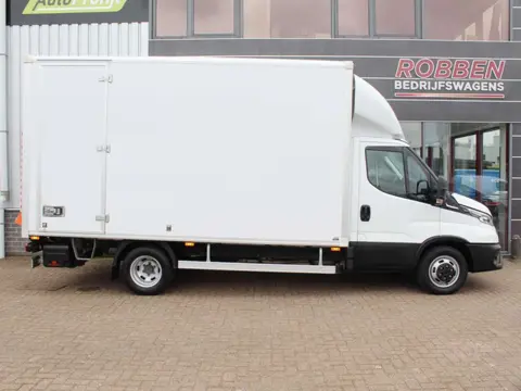 Iveco Daily 42C18 HA8 Bakwagen Aut. Dubbellucht Laadklep Cam/Cruise/Airco
