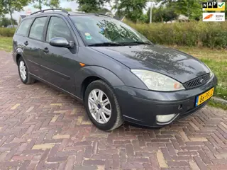 Ford Focus Wagon 1.6-16V Futura-Airco-Leer