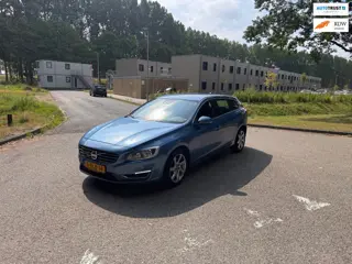 Volvo V60 1.6 D2 Summum Clima.Navi.Leder