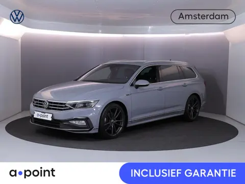 Volkswagen Passat Variant 1.5 TSI R-Line Business + 150pk DSG| Pano-dak| Luxe lederen interieur| Mat